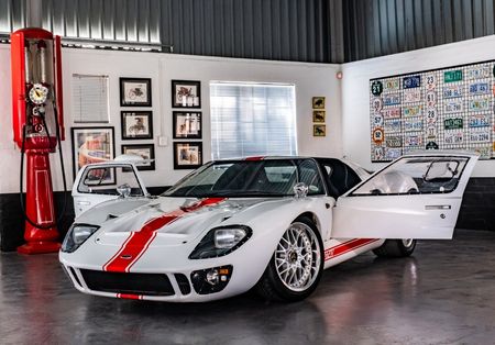 1965-GT40-Developments-GT40-Coupe_1
