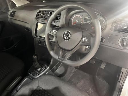 2026-Volkswagen-Polo-Vivo-14_5