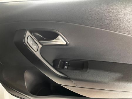 2026-Volkswagen-Polo-Vivo-14_6