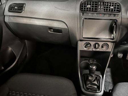 2026-Volkswagen-Polo-Vivo-14_8