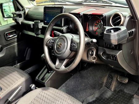 2023-Suzuki-Jimny-15-GLX-Auto_21