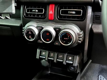 2023-Suzuki-Jimny-15-GLX-Auto_22
