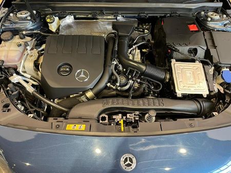 2021-Mercedes-Benz-A-Class-A-200-Progressive-Auto_8