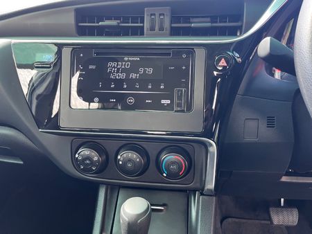 2023-Toyota-Corolla-Quest-18-Auto_13