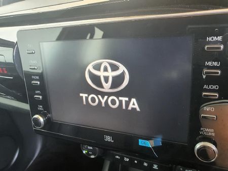 2025-Toyota-Hilux-28-GD-6-Raised-Body-Legend-4x4-Auto-Double-Cab_10