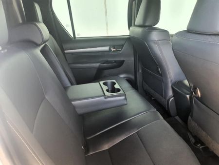 2025-Toyota-Hilux-28-GD-6-Raised-Body-Legend-4x4-Auto-Double-Cab_7