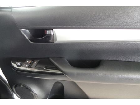2025-Toyota-Hilux-20-VVTi-Single-Cab_10