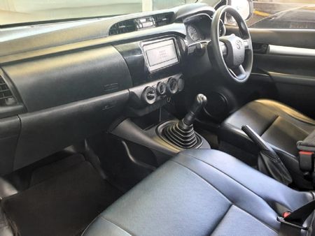 2025-Toyota-Hilux-20-VVTi-Single-Cab_8