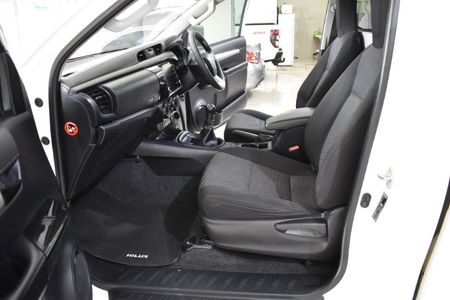 2020-Toyota-Hilux-24-GD-6-Raised-Body-SRX-Single-Cab_9
