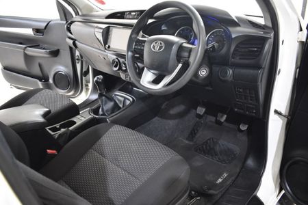 2020-Toyota-Hilux-24-GD-6-Raised-Body-SRX-Single-Cab_12