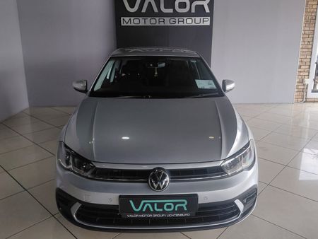 2022-Volkswagen-Polo-10-TSI-Life-Auto_1
