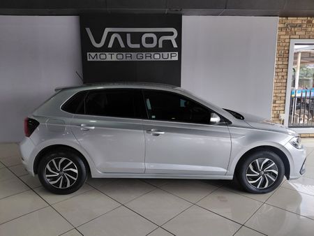 2022-Volkswagen-Polo-10-TSI-Life-Auto_3