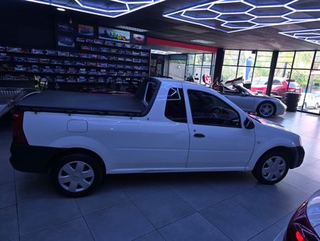 2018-Nissan-NP200-Nissan-NP200-15dCi-Safety-Pack_6