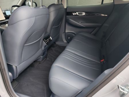 2026-Geely-E5-Apex_12