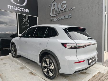 2026-Geely-E5-Apex_5