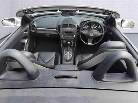 2011-Mercedes-Benz-SLK-200-Auto_9