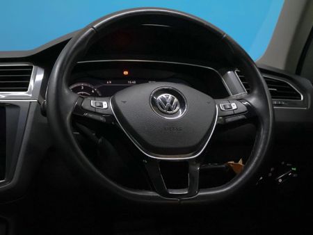 2018-Volkswagen-Tiguan-20-TDI-Comfortline-4Motion-Auto_18