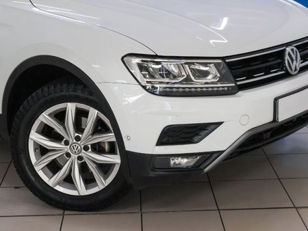 2018-Volkswagen-Tiguan-20-TDI-Comfortline-4Motion-Auto_1
