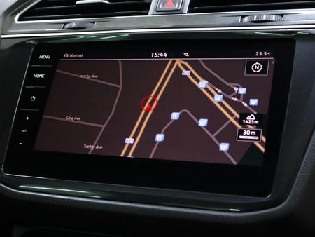 2018-Volkswagen-Tiguan-20-TDI-Comfortline-4Motion-Auto_21
