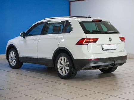 2018-Volkswagen-Tiguan-20-TDI-Comfortline-4Motion-Auto_8