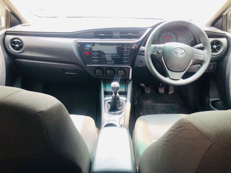 2021-Toyota-Corolla-18-Prestige_6