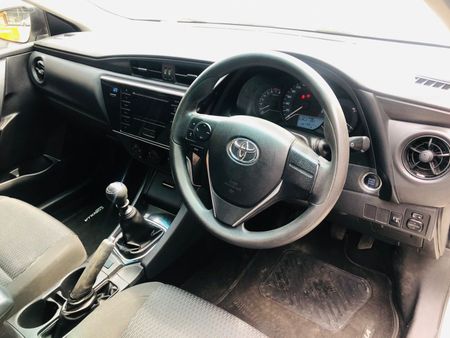 2021-Toyota-Corolla-18-Prestige_7