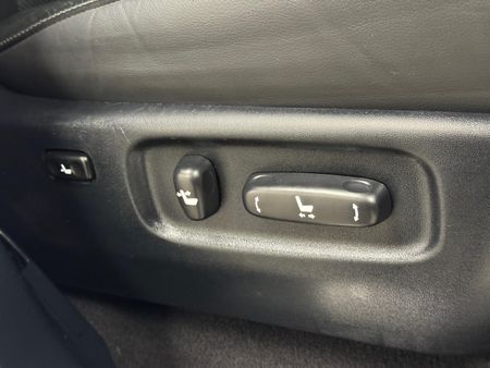 2019-Toyota-Land-Cruiser-200-45-D-V8-VX-R-Auto_16