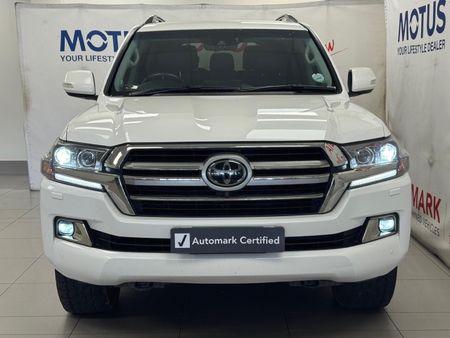 2019-Toyota-Land-Cruiser-200-45-D-V8-VX-R-Auto_3