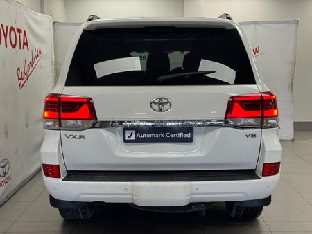 2019-Toyota-Land-Cruiser-200-45-D-V8-VX-R-Auto_4