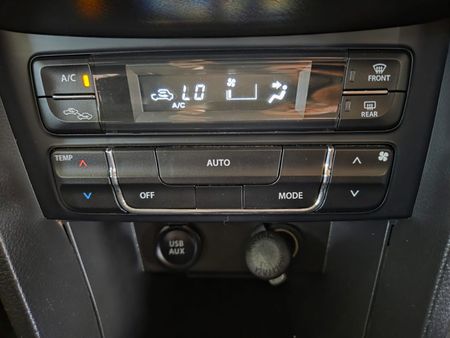 2022-Toyota-Urban-Cruiser-15-Xr-Auto_11