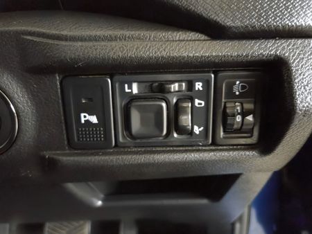 2022-Toyota-Urban-Cruiser-15-Xr-Auto_15