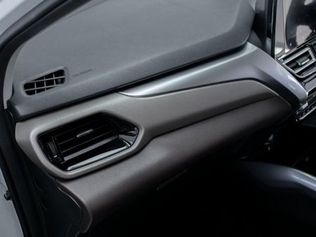 2026-Suzuki-Fronx-15-GLX_5