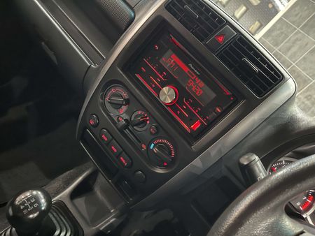 2017-Suzuki-Jimny-13_10