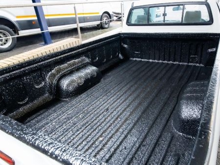 2016-Toyota-Hilux-30-D-4D-4x4-Legend-45-Single-Cab_14