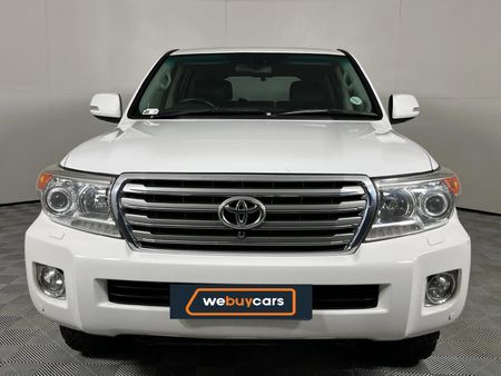 2015-Toyota-Land-Cruiser-200-45-D-V8-VX-Auto_12
