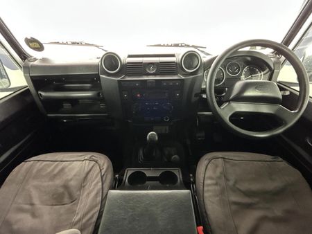 2013-Land-Rover-Defender-110-22D-Station-Wagon_1