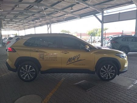 2026-Toyota-Corolla-Cross-18-XR-Hybrid_2