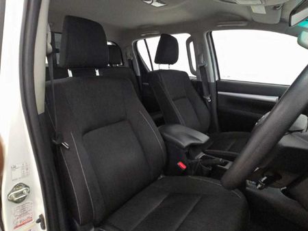 2024-Toyota-Hilux-24GD-6-4x4-Raider-X-Auto-Double-Cab_14