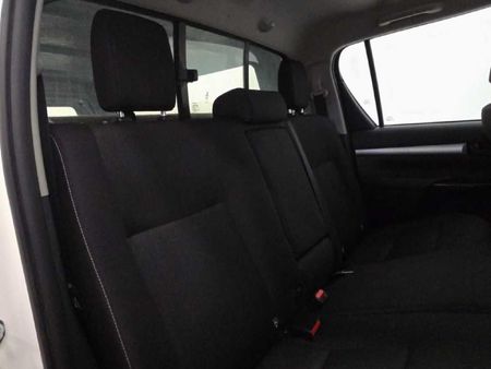 2024-Toyota-Hilux-24GD-6-4x4-Raider-X-Auto-Double-Cab_15