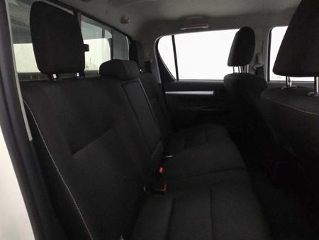 2024-Toyota-Hilux-24GD-6-4x4-Raider-X-Auto-Double-Cab_16