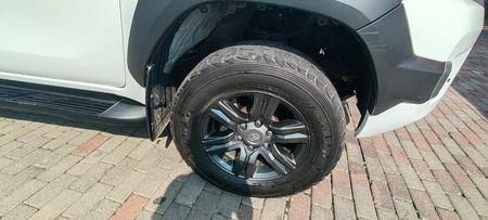 2023-Toyota-Hilux-24-GD-6-Raised-Body-SRX-Auto-Extended-Cab_12