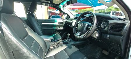 2023-Toyota-Hilux-24-GD-6-Raised-Body-SRX-Auto-Extended-Cab_19