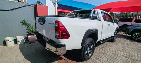 2023-Toyota-Hilux-24-GD-6-Raised-Body-SRX-Auto-Extended-Cab_7