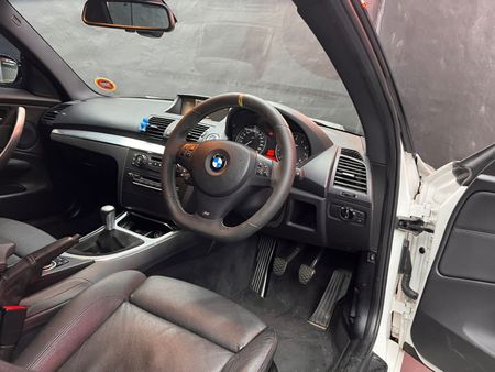 2009-BMW-1-Series-135i-Coupe_7