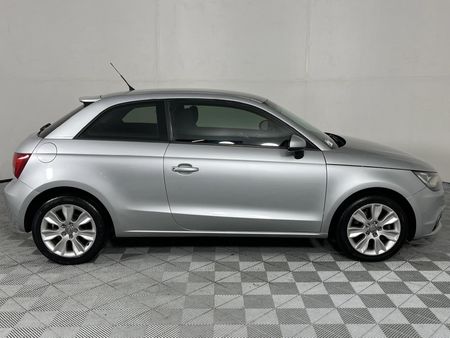2012-Audi-A1-14-TFSI-3-dr-Ambition_15