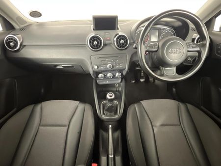 2012-Audi-A1-14-TFSI-3-dr-Ambition_1