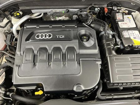 2019-Audi-Q2-20-TDI-Sport-Auto_12