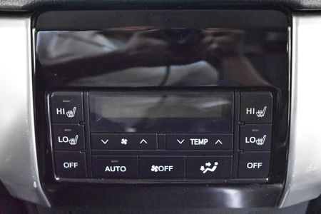 2022-Toyota-Land-Cruiser-Prado-28-GD-VX-L-Auto_23