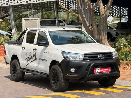 2026-Toyota-Hilux-24-GD-6-Raised-Body-SR-Double-Cab_1
