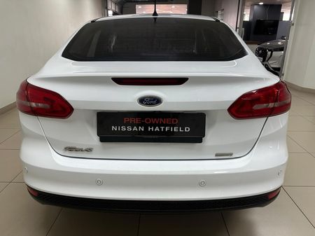2016-Ford-Focus-10-EcoBoost-Trent-Auto-5-dr_5